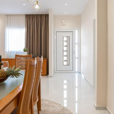 Διαμέρισμα Natalia's Nest Αμπάβρης