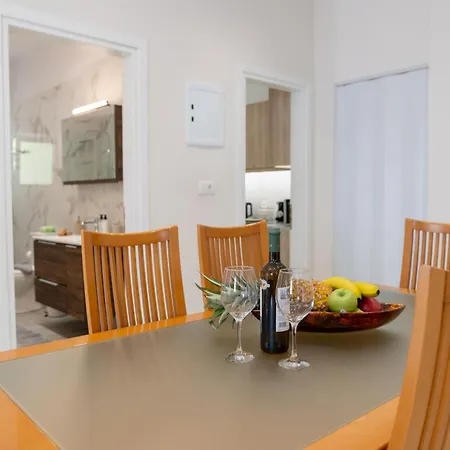 Natalia's Nest * Ampavris