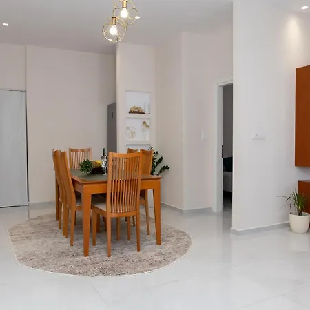 Διαμέρισμα Natalia's Nest Αμπάβρης