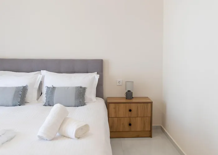 Natalia's Nest Ampavris