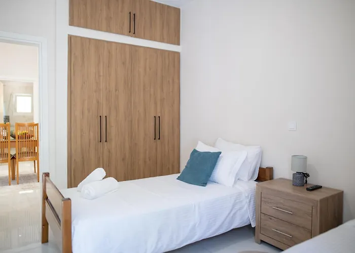 Natalia's Nest * Ampavris