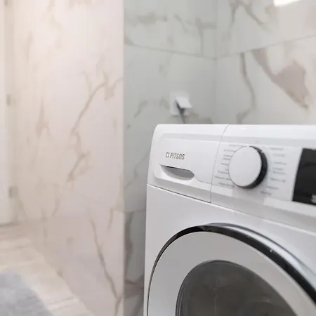 Natalia's Nest Apartmán Ampavris