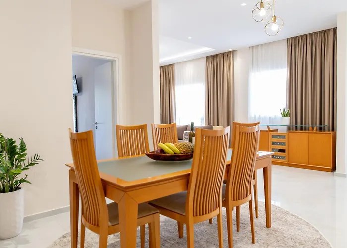 Natalia's Nest * Ambávrisz